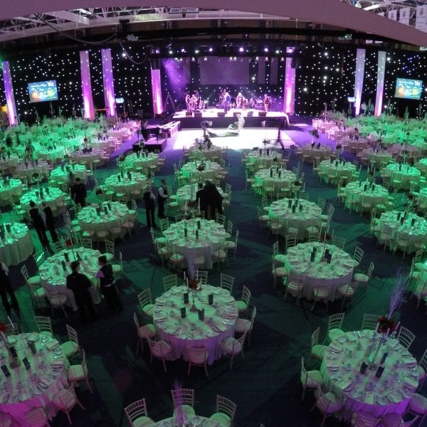 hiya analogue 07 Analog Devices 2015 Christmas Party – 1,500 attended!